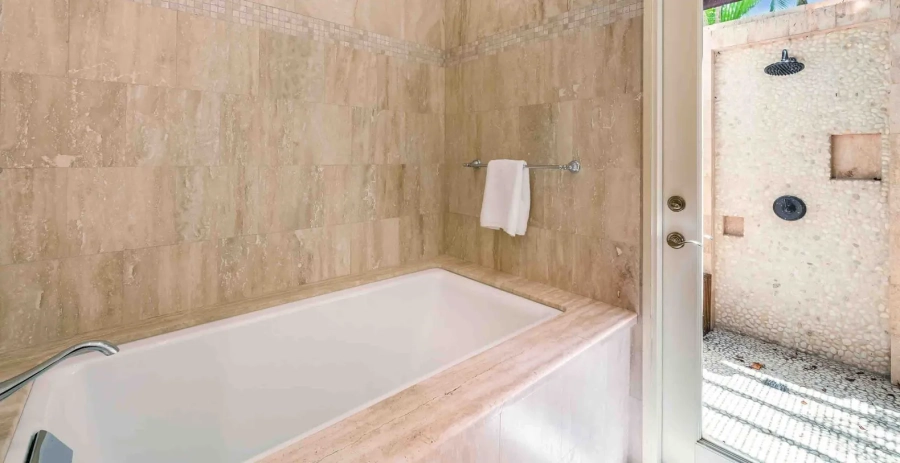 Ritz Carlton Deckhouse Vacation Villa - Cayman Islands