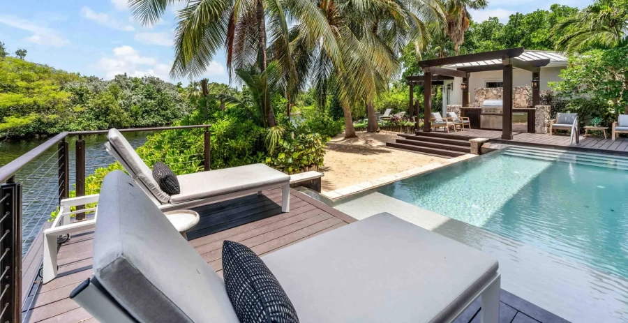 Ritz Carlton Deckhouse Vacation Villa - Cayman Islands