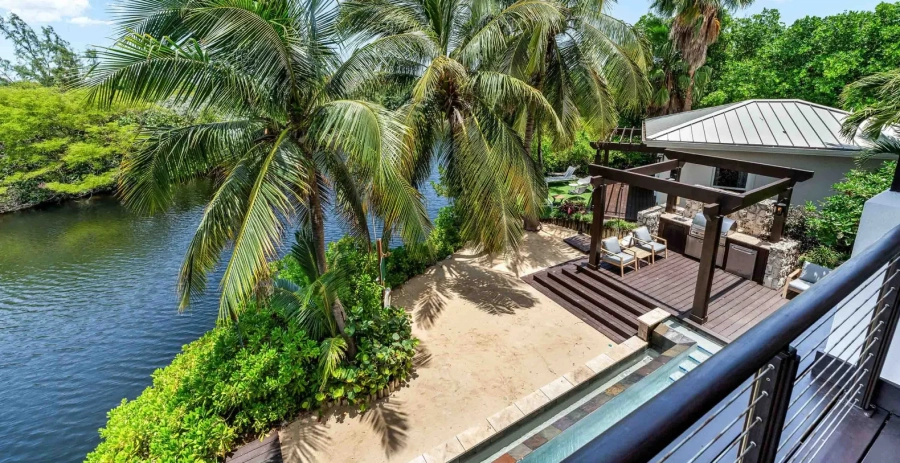 Ritz Carlton Deckhouse Vacation Villa - Cayman Islands