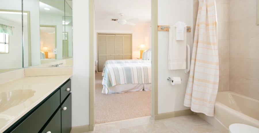 Castaway Cove Grand Cayman Vacation Villa - Northeast