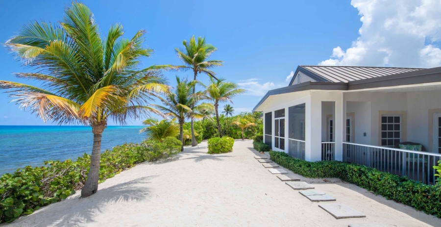 Conch'ed Out + Cottage Grand Cayman Oceanfront Villa - North Side