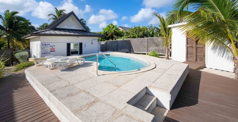 Conch'ed Out + Cottage Grand Cayman Oceanfront Villa - North Side