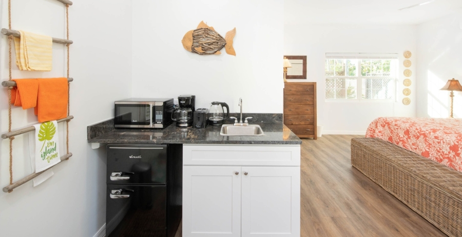 Conch'ed Out + Cottage Grand Cayman Oceanfront Villa - North Side