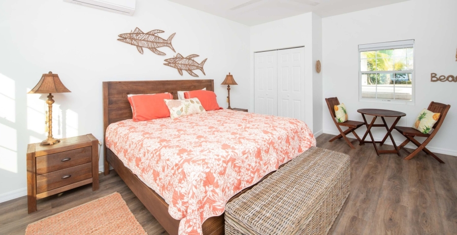 Conch'ed Out + Cottage Grand Cayman Oceanfront Villa - North Side