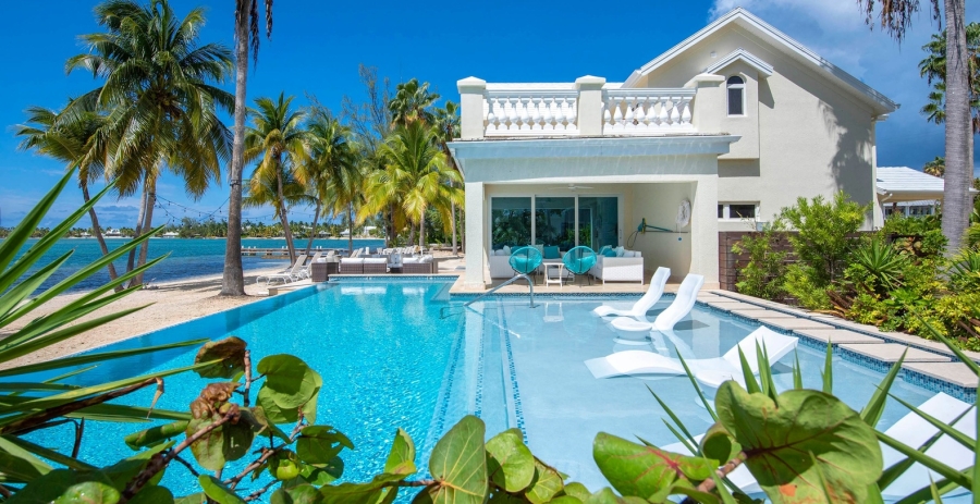 Crystal Waters Grand Cayman Vacation Villa - Cayman Kai