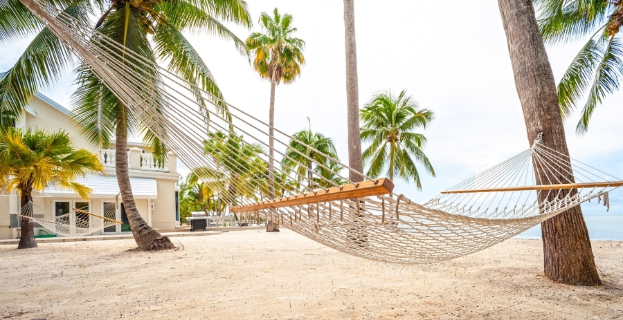 Crystal Waters Grand Cayman Vacation Villa - Cayman Kai