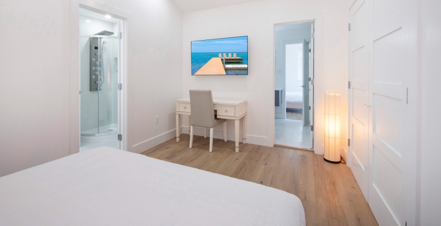 Crystal Waters Grand Cayman Vacation Villa - Cayman Kai