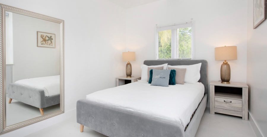 Crystal Waters Grand Cayman Vacation Villa - Cayman Kai