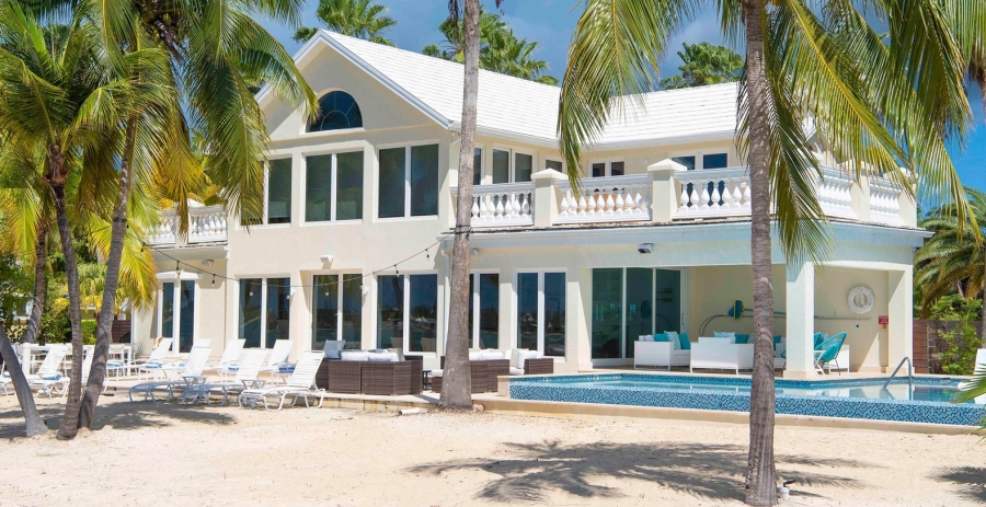 Crystal Waters Grand Cayman Vacation Villa - Cayman Kai