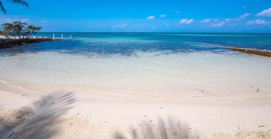 Fingertip Grand Cayman Vacation Villa - Cayman Kai