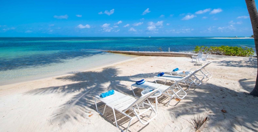 Fingertip Grand Cayman Vacation Villa - Cayman Kai