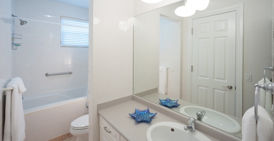 Great Bluff Estates Grand Cayman Vacation Villa - East End