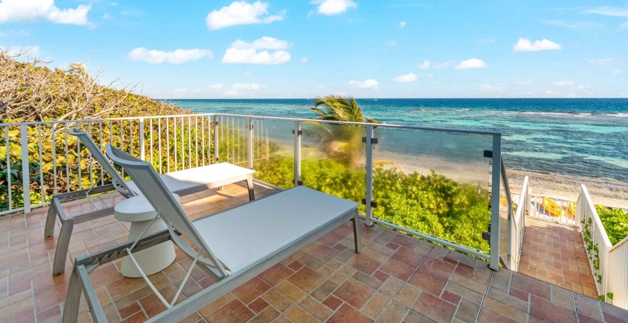 Hilltime Grand Cayman Vacation Villa - Rum Point