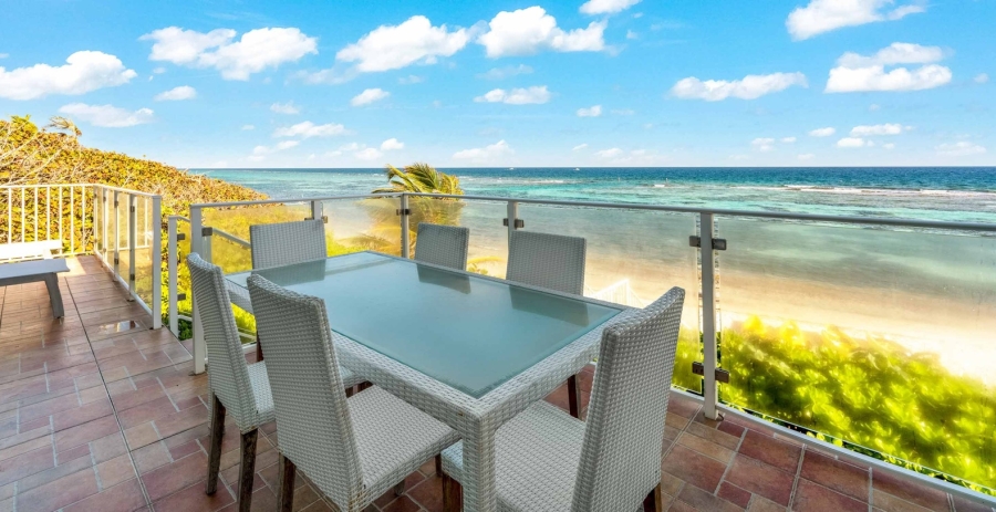 Hilltime Grand Cayman Vacation Villa - Rum Point