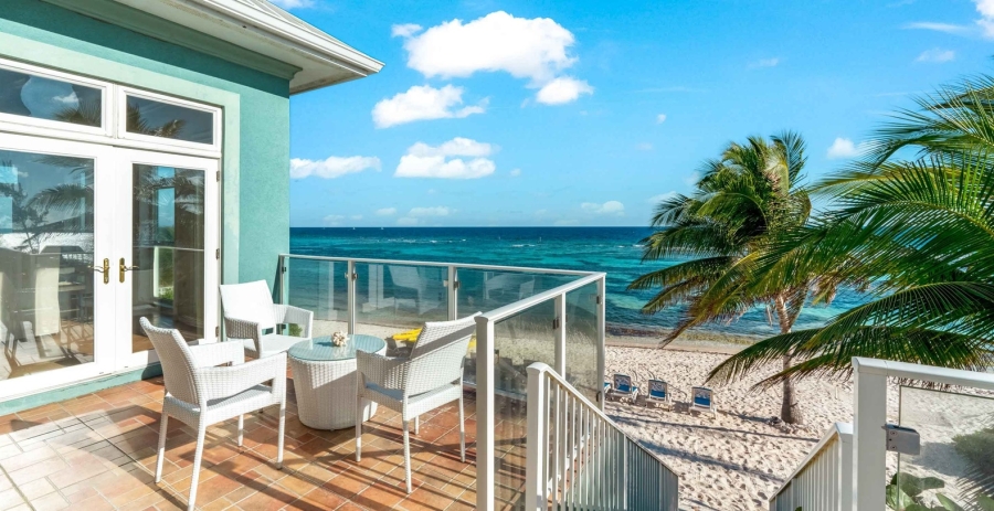 Hilltime Grand Cayman Vacation Villa - Rum Point