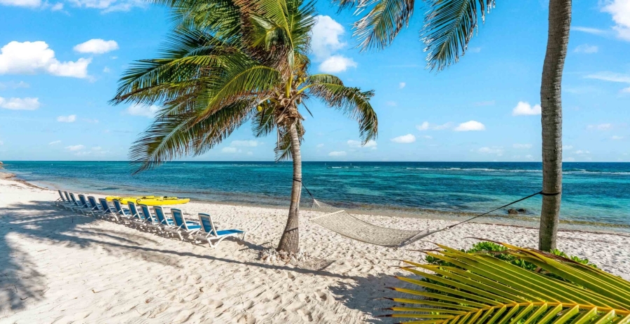Hilltime Grand Cayman Vacation Villa - Rum Point