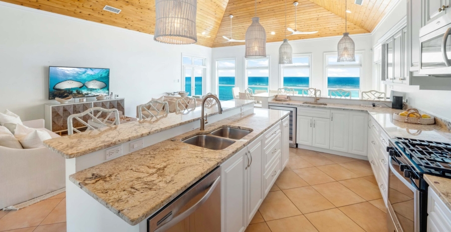 Hilltime Grand Cayman Vacation Villa - Rum Point