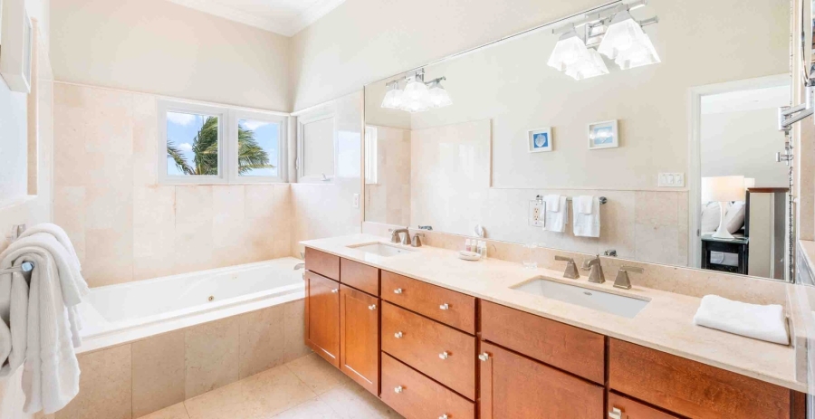 In Harmony Grand Cayman 4-Bedroom Luxury Villa - Bodden Town