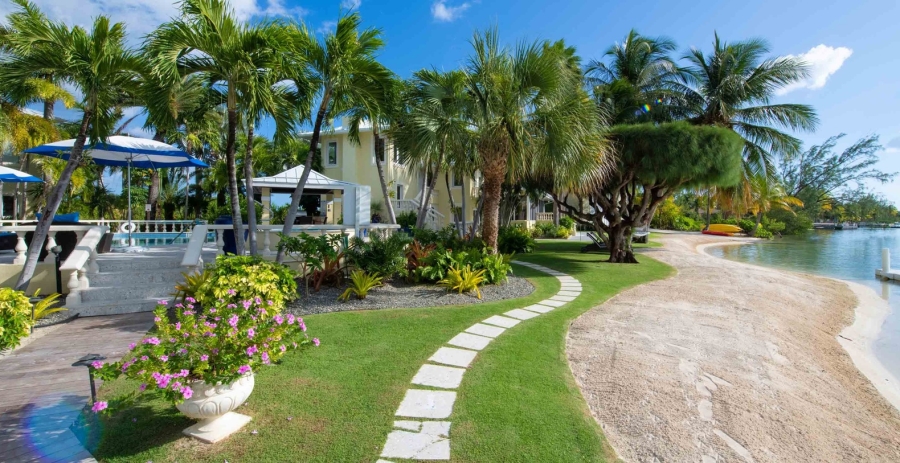 Kaiku Villa Grand Cayman Vacation Villa - Cayman Kai