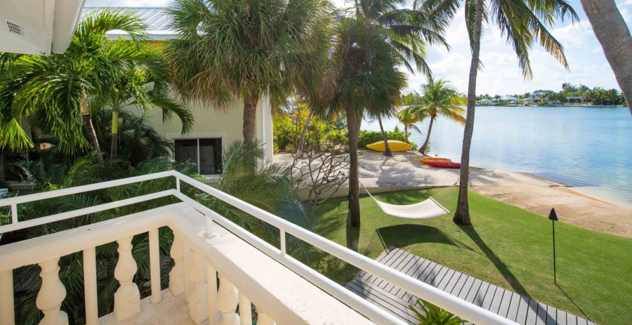 Kaiku Villa Grand Cayman Vacation Villa - Cayman Kai
