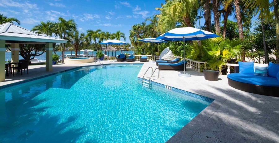 Kaiku & Guesthouse Grand Cayman Vacation Villa - Cayman Kai