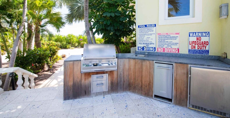 Kaiku & Guesthouse Grand Cayman Vacation Villa - Cayman Kai