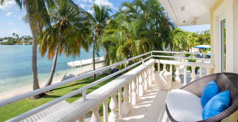 Kaiku & Guesthouse Grand Cayman Vacation Villa - Cayman Kai