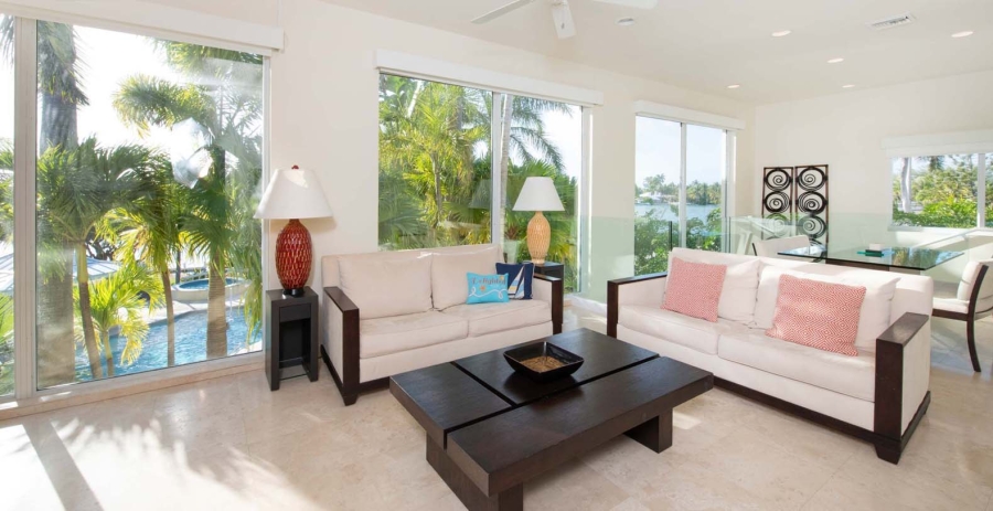 Kaiku & Guesthouse Grand Cayman Vacation Villa - Cayman Kai