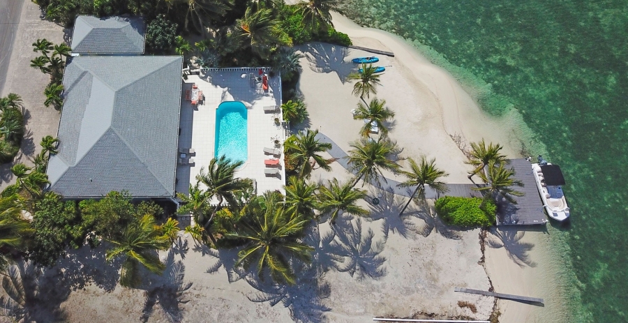 Kailypso Grand Cayman 3-Bedroom Beachfront Villa - Cayman Kai Bio Bay