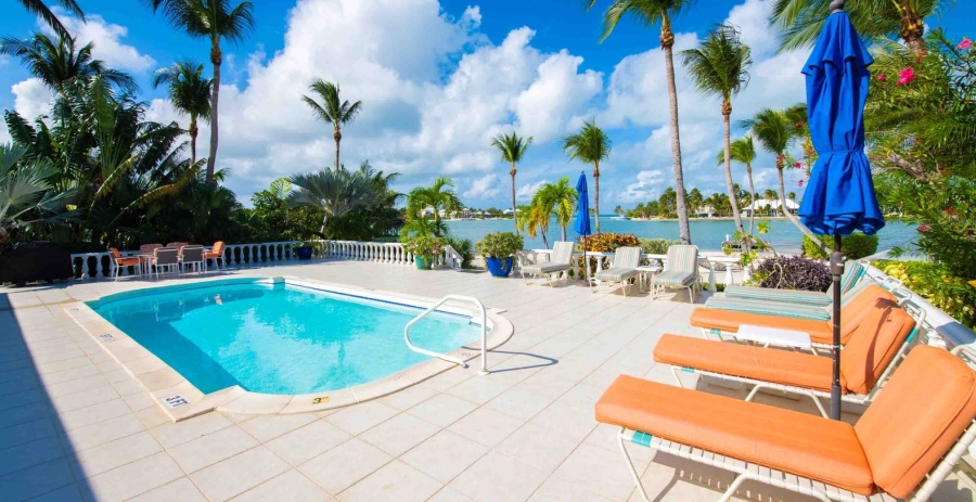 Kailypso Grand Cayman 3-Bedroom Beachfront Villa - Cayman Kai Bio Bay