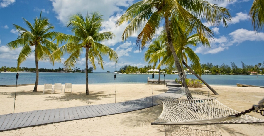 Kailypso Grand Cayman 3-Bedroom Beachfront Villa - Cayman Kai Bio Bay