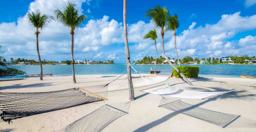 Kailypso Grand Cayman 3-Bedroom Beachfront Villa - Cayman Kai Bio Bay