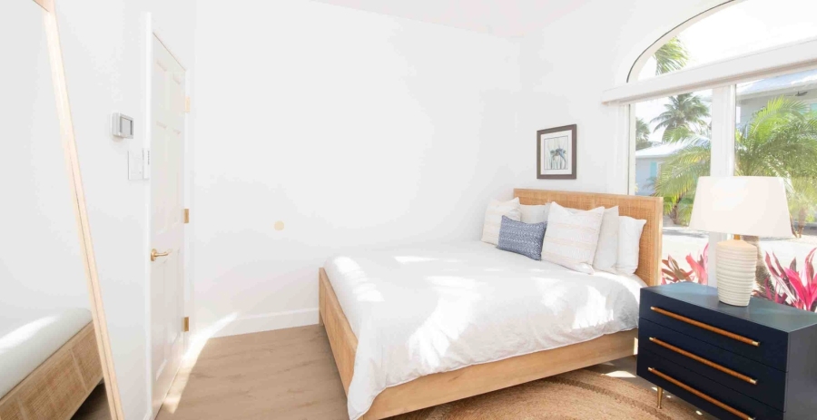 Kailypso Grand Cayman 3-Bedroom Beachfront Villa - Cayman Kai Bio Bay