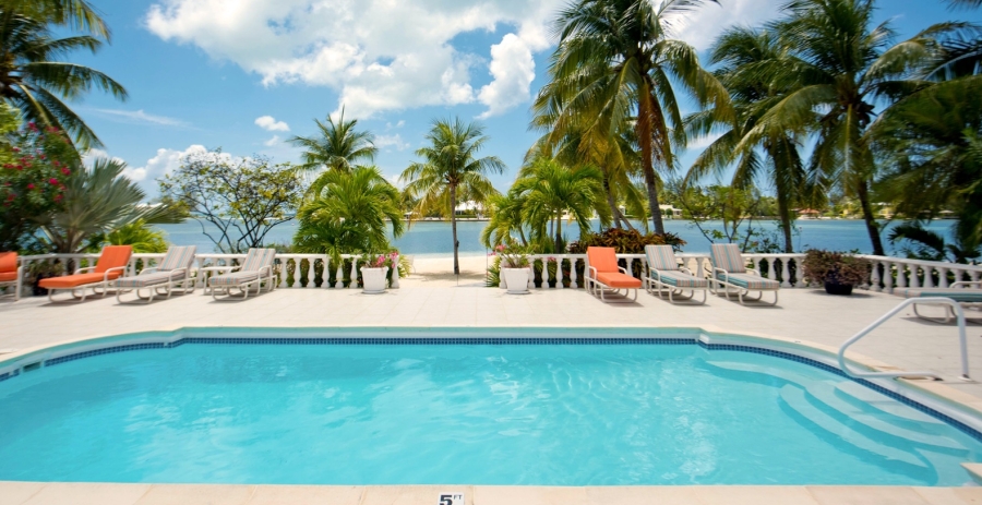 Kailypso Grand Cayman 3-Bedroom Beachfront Villa - Cayman Kai Bio Bay