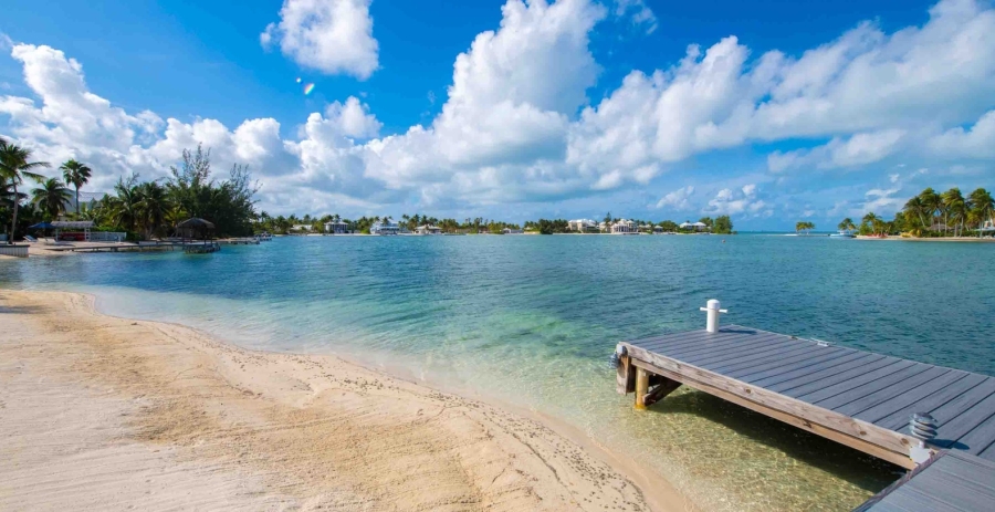 Kailypso Grand Cayman 3-Bedroom Beachfront Villa - Cayman Kai Bio Bay
