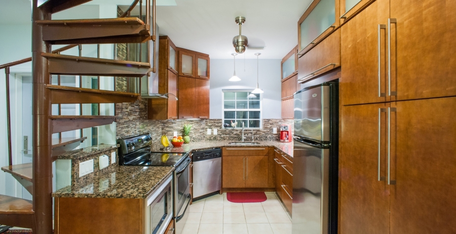 Lone Palm Grand Cayman Award-Winning Oceanfront Villa - East End
