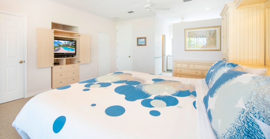 Northern Lights 5 Grand Cayman 3-Bedroom Beachfront Townhome - North Side
