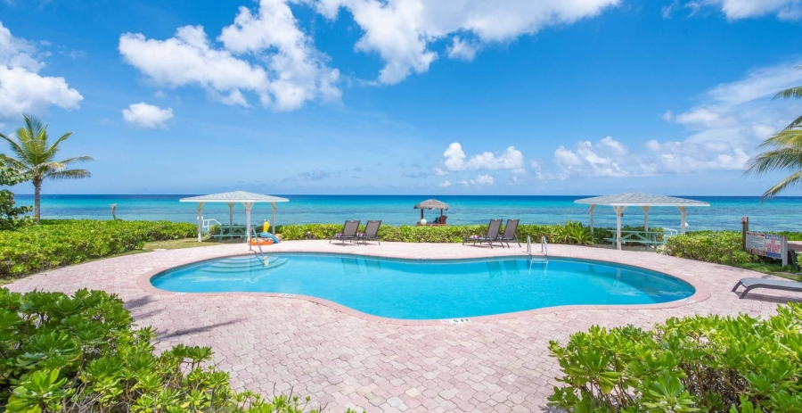 Northern Lights 5 Grand Cayman 3-Bedroom Beachfront Townhome - North Side