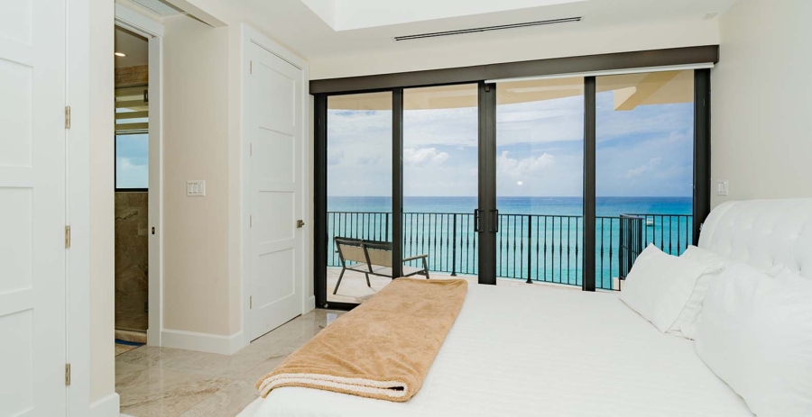Oasis 7 Grand Cayman Vacation Villa - Seven Mile Beach