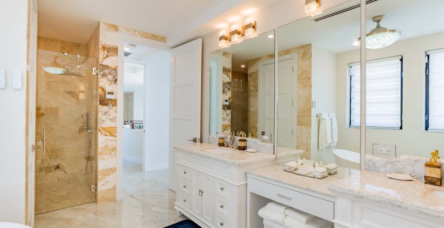 Oasis 7 Grand Cayman Vacation Villa - Seven Mile Beach