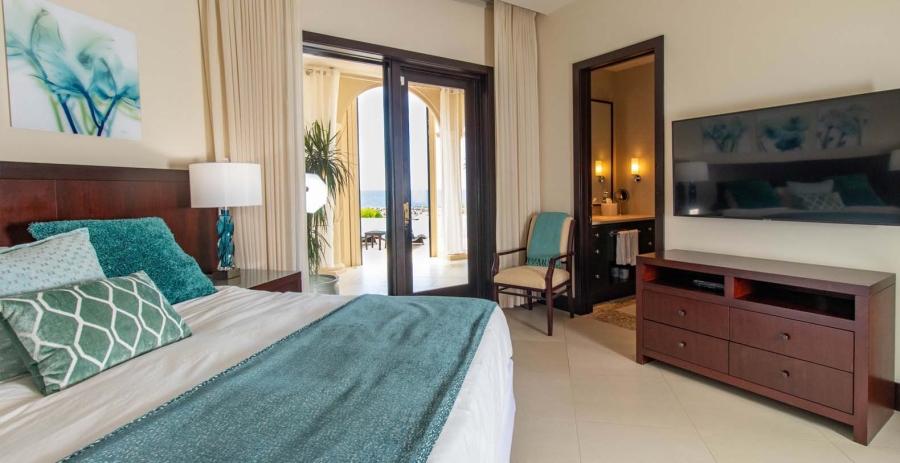 Oceans Edge Seaside Estate Grand Cayman Vacation Villa - South Coast