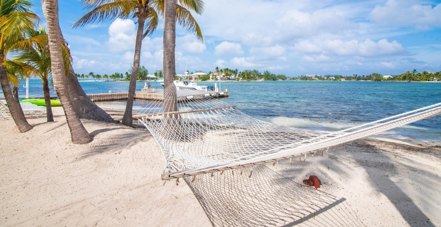 Peace & Kai It Grand Cayman 3-Bedroom Beach Cottage - Cayman Kai