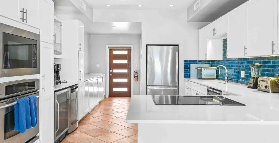 Present Moment Grand Cayman - Heated Spa