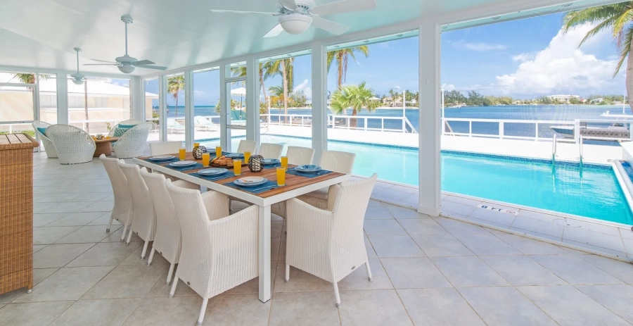 S'Kai Blue Grand Cayman - Waterfront Villa Cayman Kai