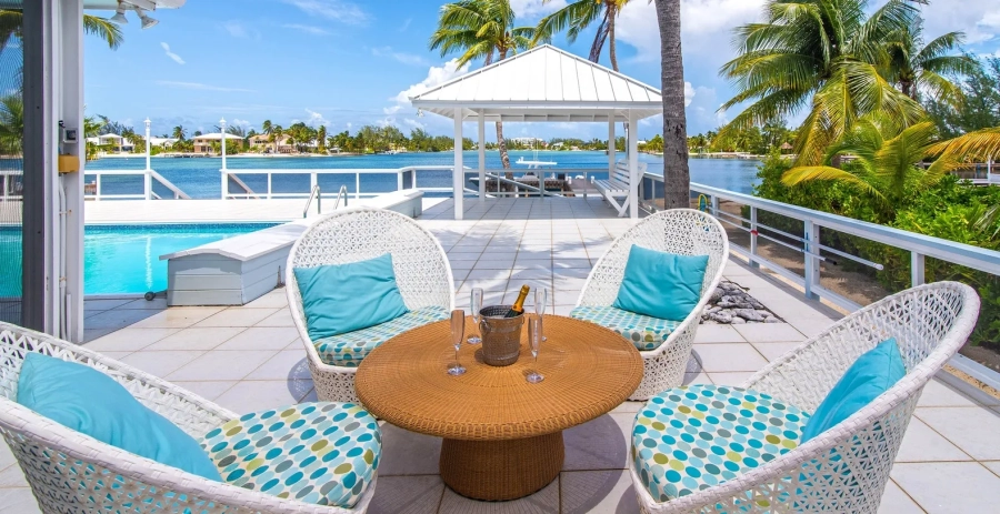 S'Kai Blue Grand Cayman - Primary Suite