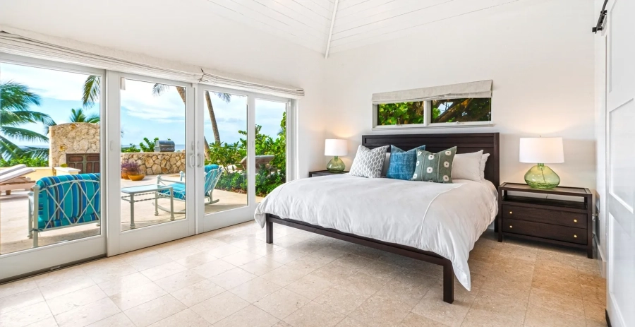 Turtle Beach Grand Cayman - West Master Suite