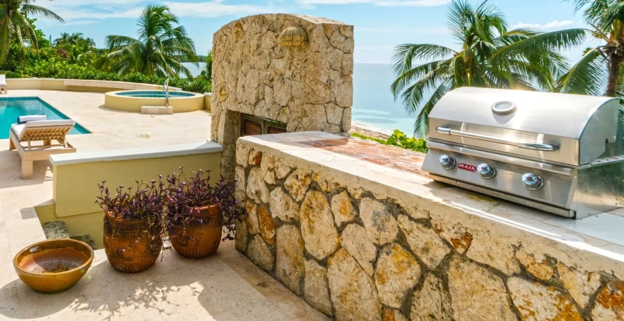Turtle Beach Grand Cayman - Pool Area