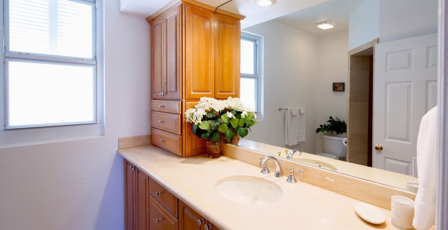 Villa Caymanas Grand Cayman 4-Bedroom Oceanfront Villa - North Side