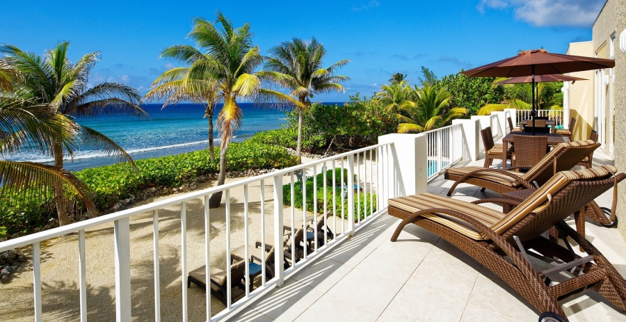 Villa Caymanas Grand Cayman 4-Bedroom Oceanfront Villa - North Side