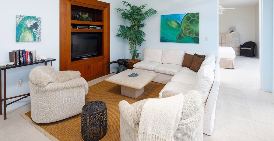 Villa Caymanas Grand Cayman 4-Bedroom Oceanfront Villa - North Side